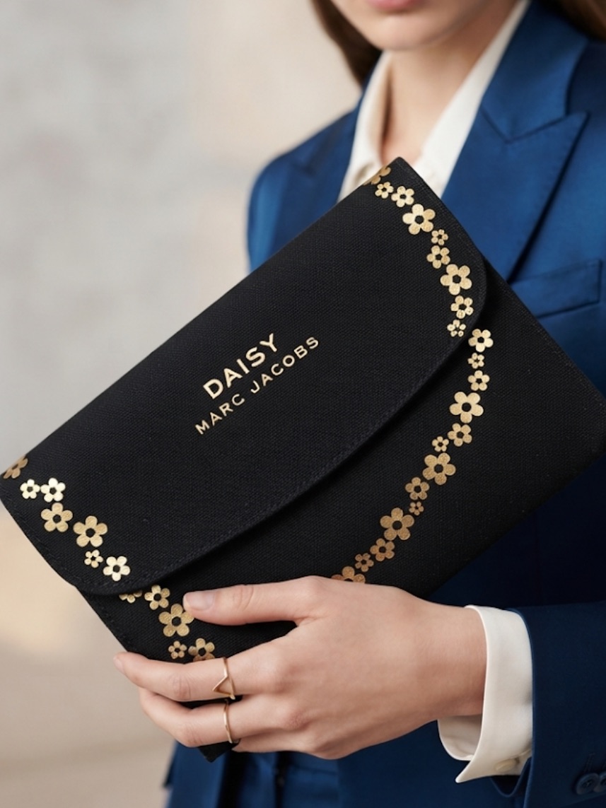 Marc Jacobs Daisy Clutch
